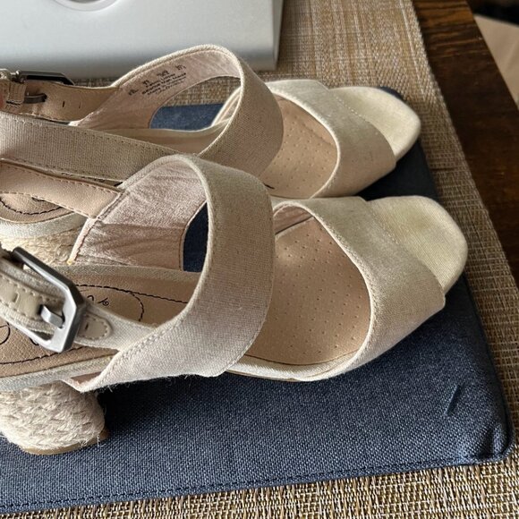 LifeStride CALDWELL Ivory Heeled Summer Sandals Sz 6.5 - Picture 2 of 6